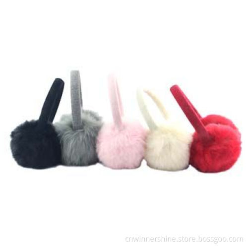 Audio earmuff with headphone